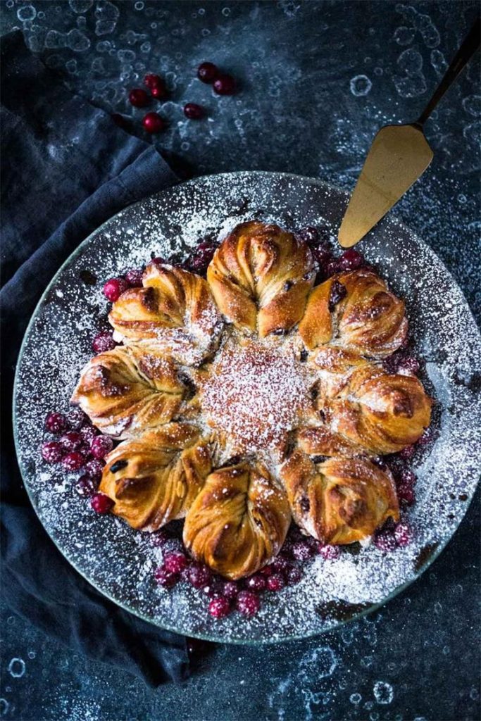 Cardamom Scented Star Bread